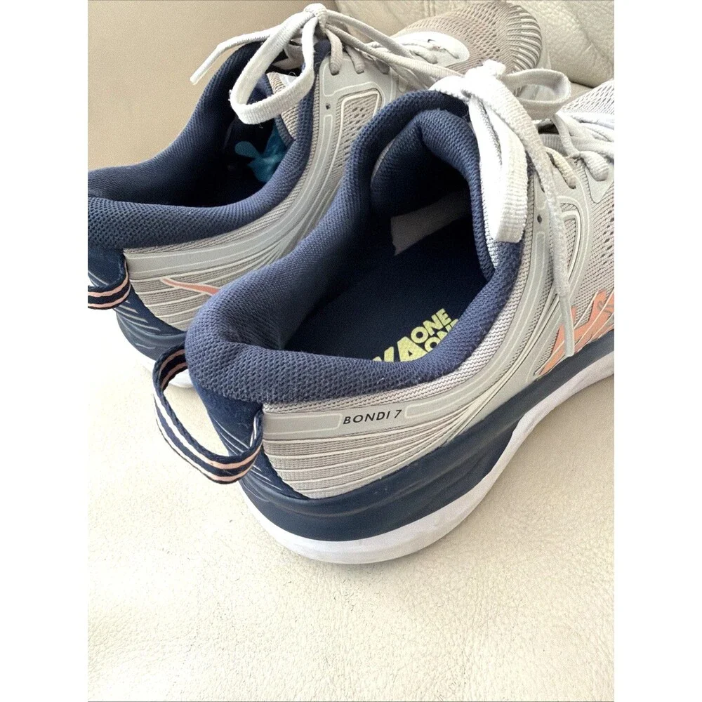 Hoka One One hoka bondi
